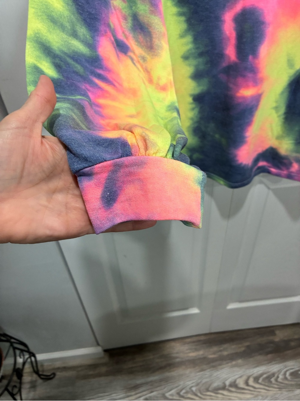BiBi Neon Tie-Dye V-Neck Long Sleeve Short Set - Picture 6 of 7